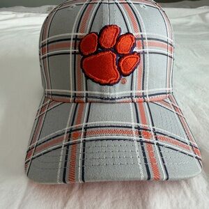 Clemson Tigers New Era HC39Thirty Hat Size L/XL Grey
